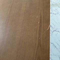 ダイニングテーブルの画像