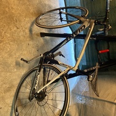 −ただ今、お話し中− お
安く処分 ジャイアント SHIMANO 105  ロードバイク※訳あり お値打ち−ただ今、お話し中−  の画像