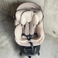 【超美品】 combi × tete a tete クルムーヴ コンパクト R129 エッグショック チャイルドシート ISOFIX対応  の画像