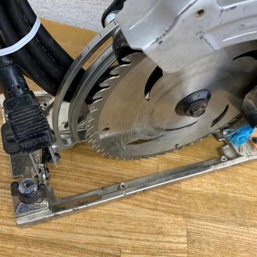 【ジモティー割引で最大15％OFF⭐️】HS6302 MAKITA マルノコ