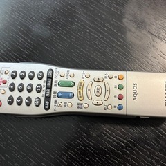 【引き取り限定】シャープ　AQUOS　32V型液晶テレビの画像