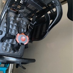 ブリヂストン前後子供乗せ電動自転車の画像
