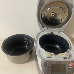 炊飯器の画像