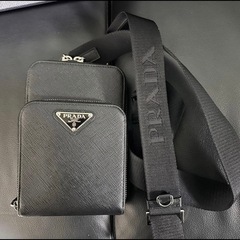 PRADA⭐︎超美品サフィアーノレザーショルダーバック、財布、キーリング3点セットの画像