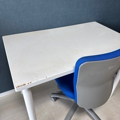 オカムラオフィスチェア&ニトリデスクの画像