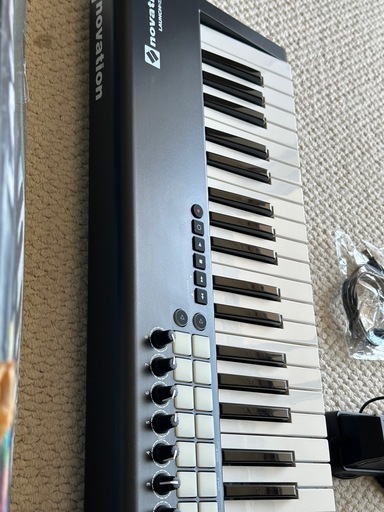 Novation Launchkey 61 MKII 美品 動作確認済み おまけ付