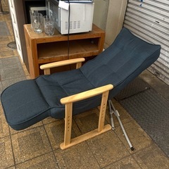 リクライニング椅子　の画像