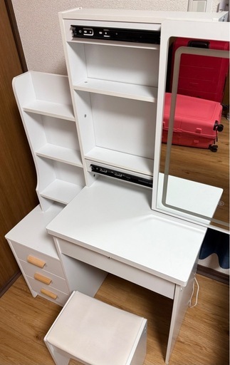 ドレッサー