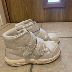 asics 運動靴、ダンスシューズ　17.5センチの画像