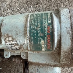 日立工機 NV 50AD2 ロール釘打機 エア釘打機 50mm HITACHI 動作確認済み 釘打機 日立の画像