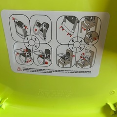 美品。Apramo（アプラモ）の折りたたみ式ベビーチェア。トレイは取り外し可の画像