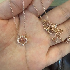 SWAROVSKI Una ネックレスの画像