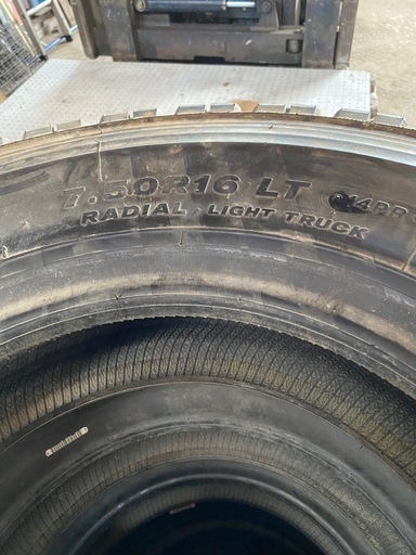 W990 7.50R16LT 14pr ブリヂストン　スタッドレス