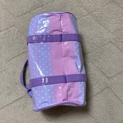 プールバックの画像