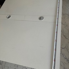 オフィス用テーブルの画像