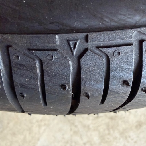 夏タイヤ185/65R15  ブリヂストンB250