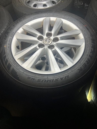 195/60r16 89Hサマータイヤ44週2024年製と純正トヨタアルミホイールプリウス用4本セット