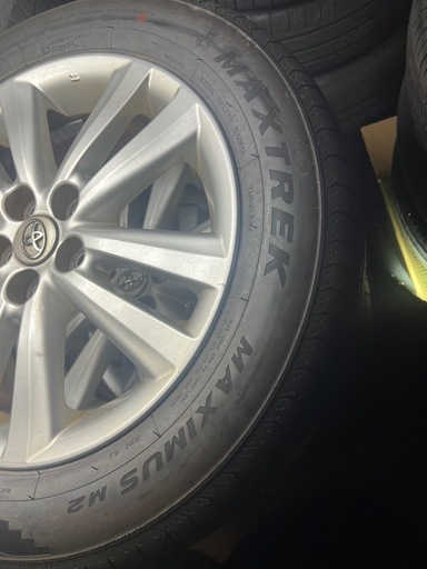 195/60r16 89Hサマータイヤ44週2024年製と純正トヨタアルミホイールプリウス用4本セット