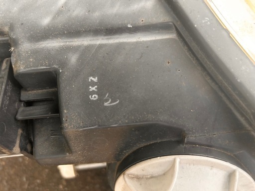 小糸製作所製の中古純正右ヘッドライトアセンブリ。2006～2009年式レクサスLS460（USF40）用。