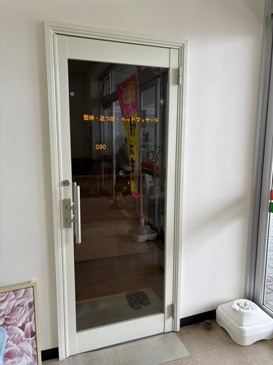 LIXILリクシル　　店舗用ドア