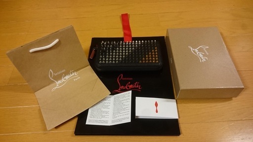 Christian Louboutin 長財布