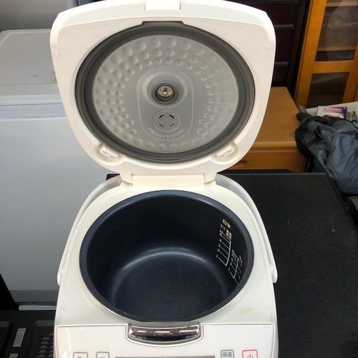 ニトリ　マイコン炊飯ジャー　リズWH 5.5合炊　 MB-FS3017N WH