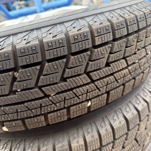 145/80R13 スタッドレスタイヤ　24年制　美品