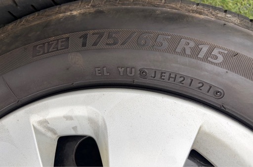 6月13日　お取引終了　175 65 r15 ブリヂストンタイヤ　トヨタ純正ホイール4本セット