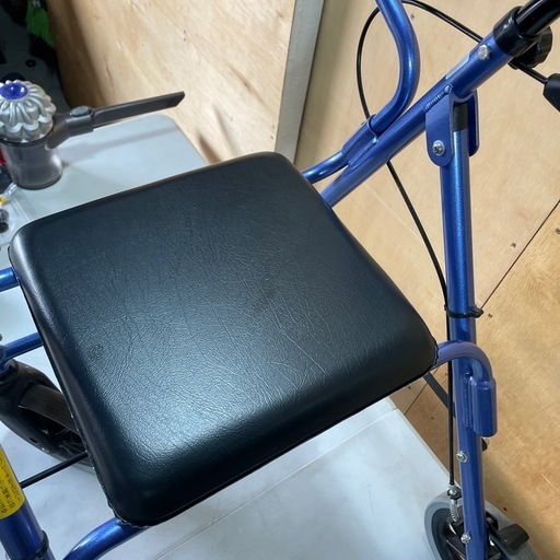 中古品 歩行器 座れる 竹虎ヒューマンケア 介護 ブレーキ 付き