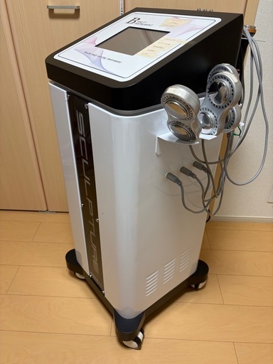 業務用キャビテーション痩身機（エステ機器） (でぶ猫) てだこ浦西の