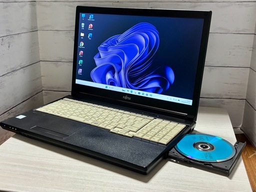 ⭐️美品 爆速i5?【?1万円パソコン✨】富士通LIFEBOOK A577 RX/2018年/15.6インチ/Core i5 2.6G