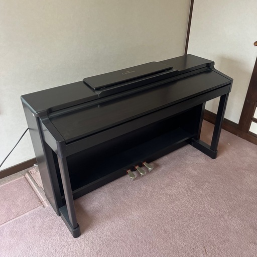 ヤマハ　電子ピアノ　Clavinova CLP-134