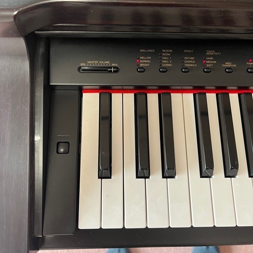 ヤマハ　電子ピアノ　Clavinova CLP-134