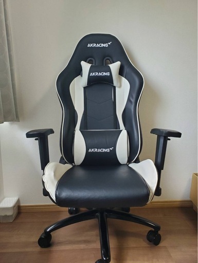 AKRacing ゲーミングチェア