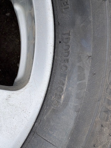 WZ-1ブリヂストン175/80R15スタッドレス
&アルミセット