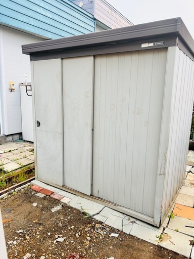    物置小屋