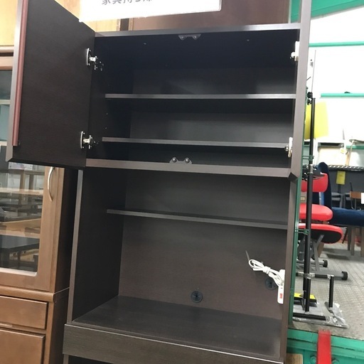 ジャングルジャングル貝塚店　食器棚　茶色　ダークブラウン　木　木目　木製　スリム　2枚扉　引き出し　コンセント　コード　棚　高さ調節　