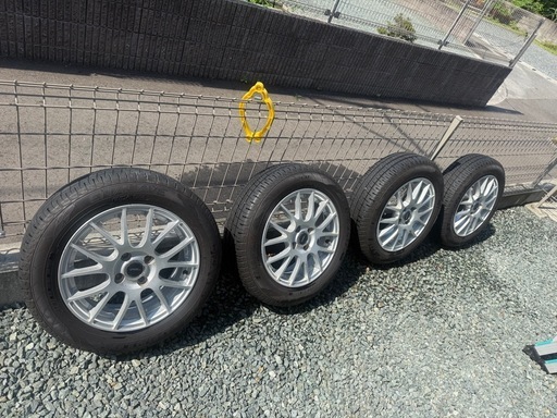中古タイヤホイール4本セットバリ溝
