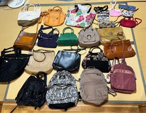 レディースバッグ まとめ売り 19点 　Kipling、Gregory、Daily russet、ANNA CRISTINA、COAC