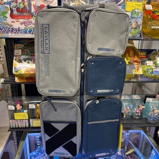 ジャングルジャングル貝塚店　ジモティ割有　ライラクス　LAYLAX  コンテナガンケース　コンパクト　グレー  ネイビー　マルチ　中古