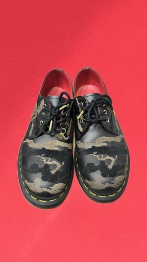 YEAR OF THE TIGER Dr. Martens 寅年2022年限定モデル　ドクターマーチン