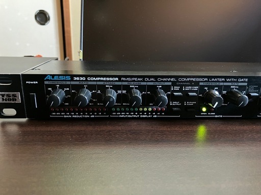 Alesis 3630 Compressor: Drums, Guitars, Vocals & Full Mix - YouTube Alesis 3630コンプレッサー
