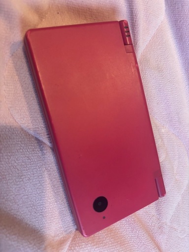 D S