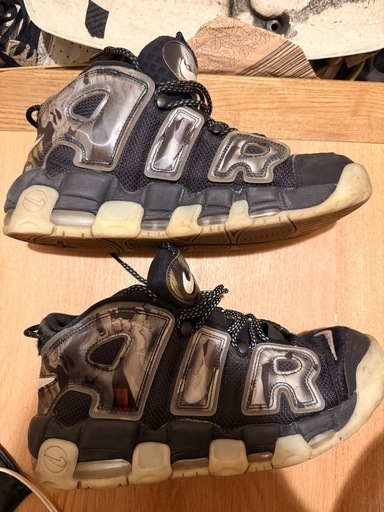 NIKE モアテン