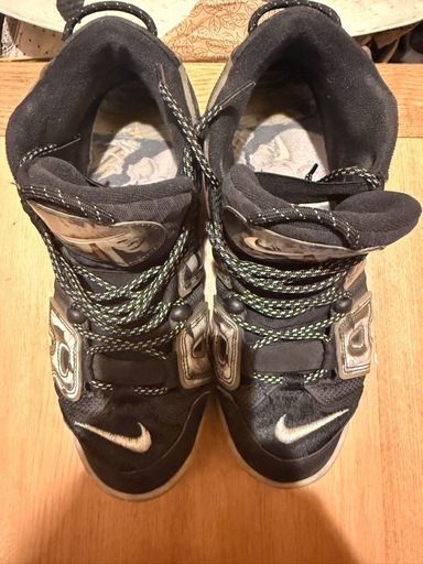 NIKE モアテン