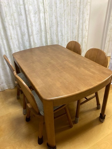 Karimoku製ダイニングテーブル5点セット引取日時指定 