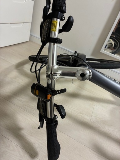 GIANT ESCAPE R3 クロスバイク 24段変速 室内保管