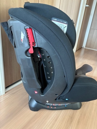 まとめ売り  チャイルドシートと知育玩具