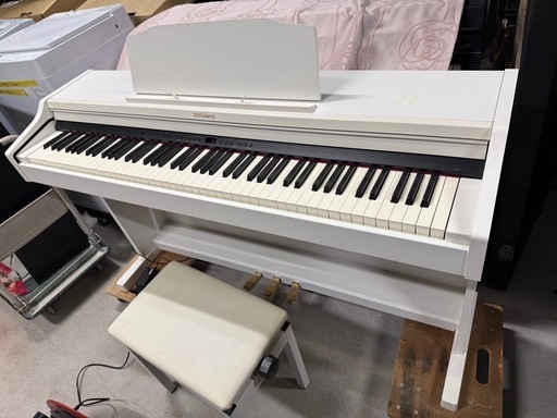 お薦め品‼️ローランド電子ピアノRP501R 2020年