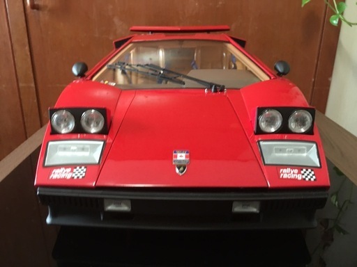 デアゴスティーニ 1/8 ランボルギーニ カウンタック LP500S WW（ウォルターウルフ）ディスプレイケース付き